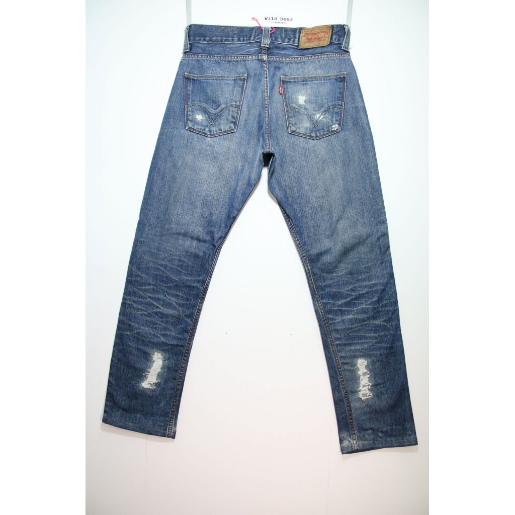levi slim fit jeans